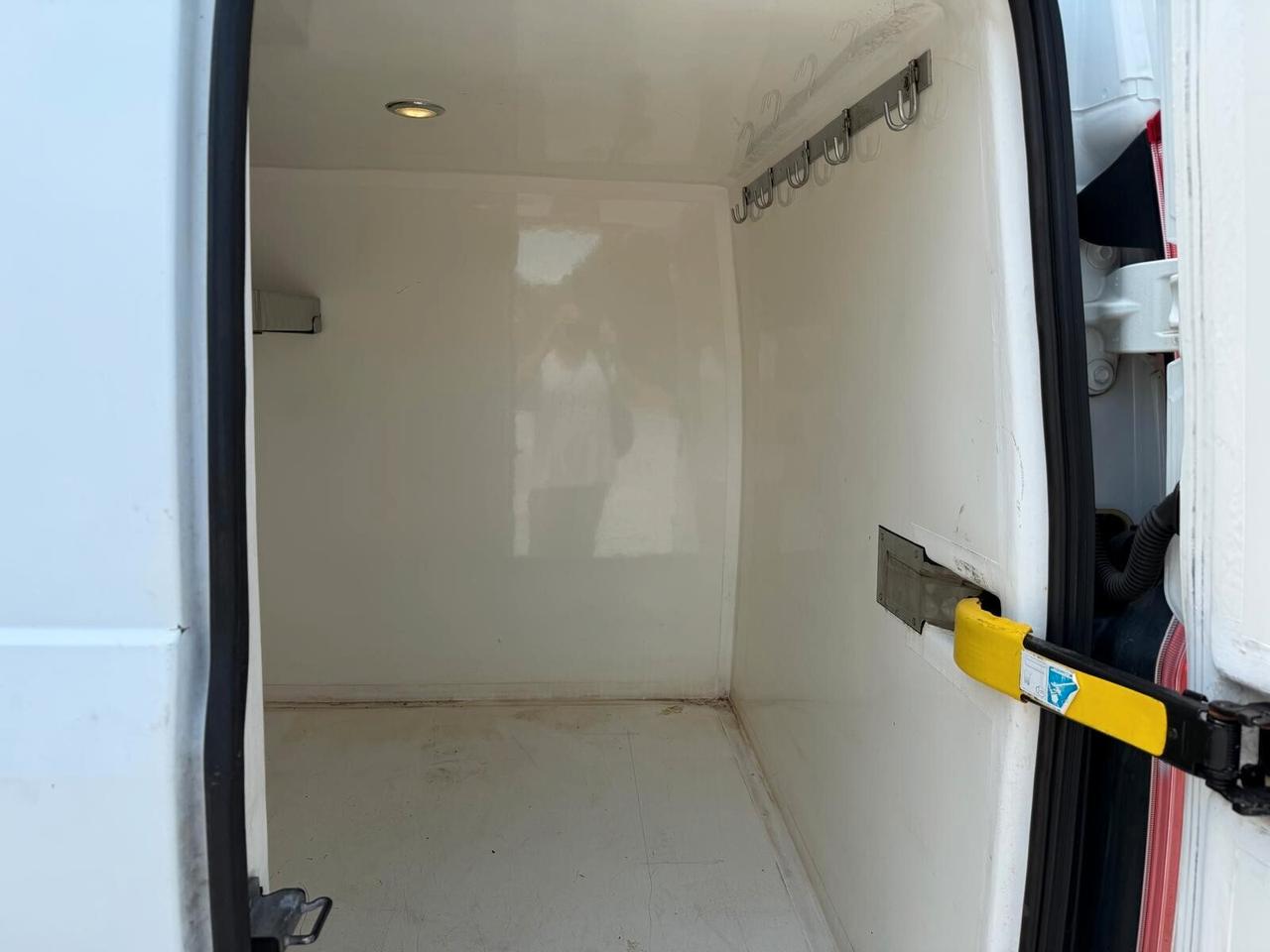 Ford Transit Custom 6 posti con coibentazione