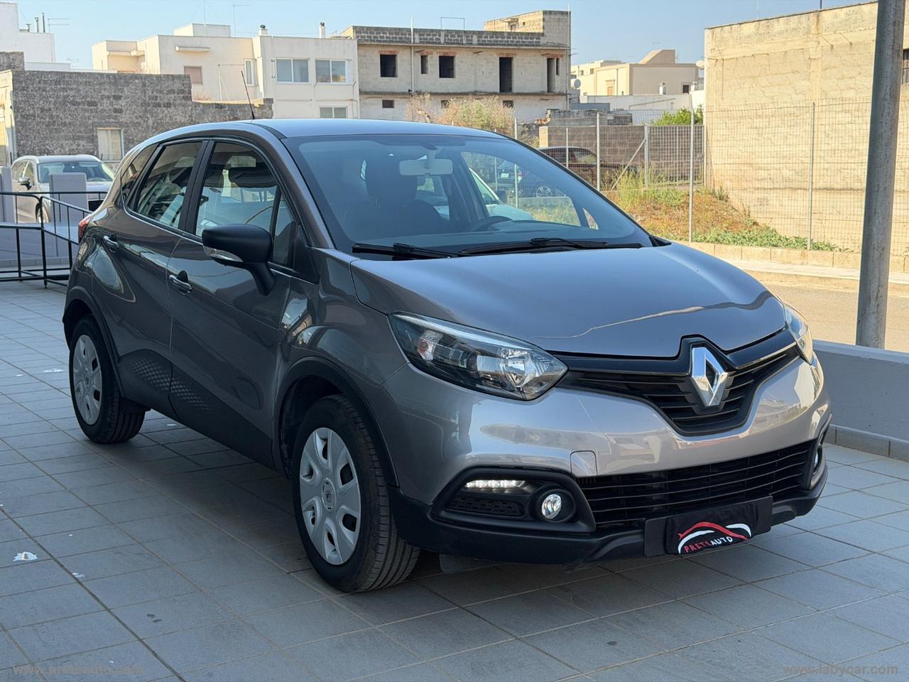 RENAULT Captur 0.9 TCe 12V 90 CV S&S Live