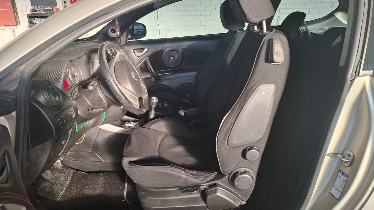 Alfa Romeo MiTo 1.6 JTDm-2 S&S Distinctive Premium Pack