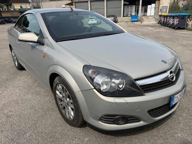 OPEL Astra TwinTop 1.6 16V VVT Cosmo senza lavoro da fare