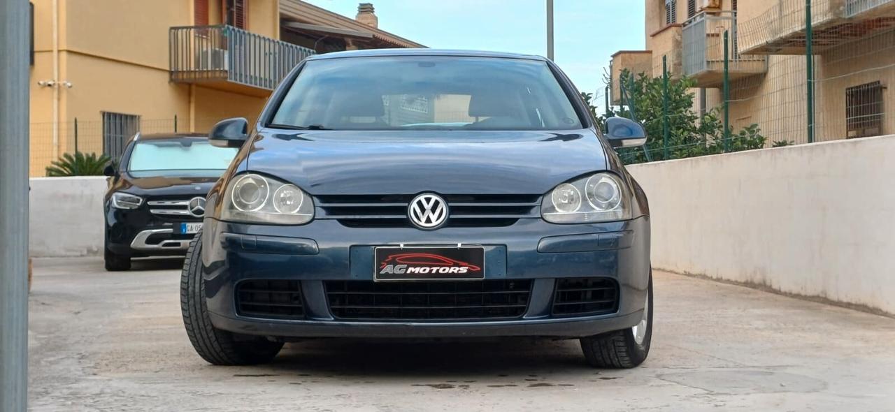 Volkswagen Golf 2.0 TDI DPF 5p. Sportline
