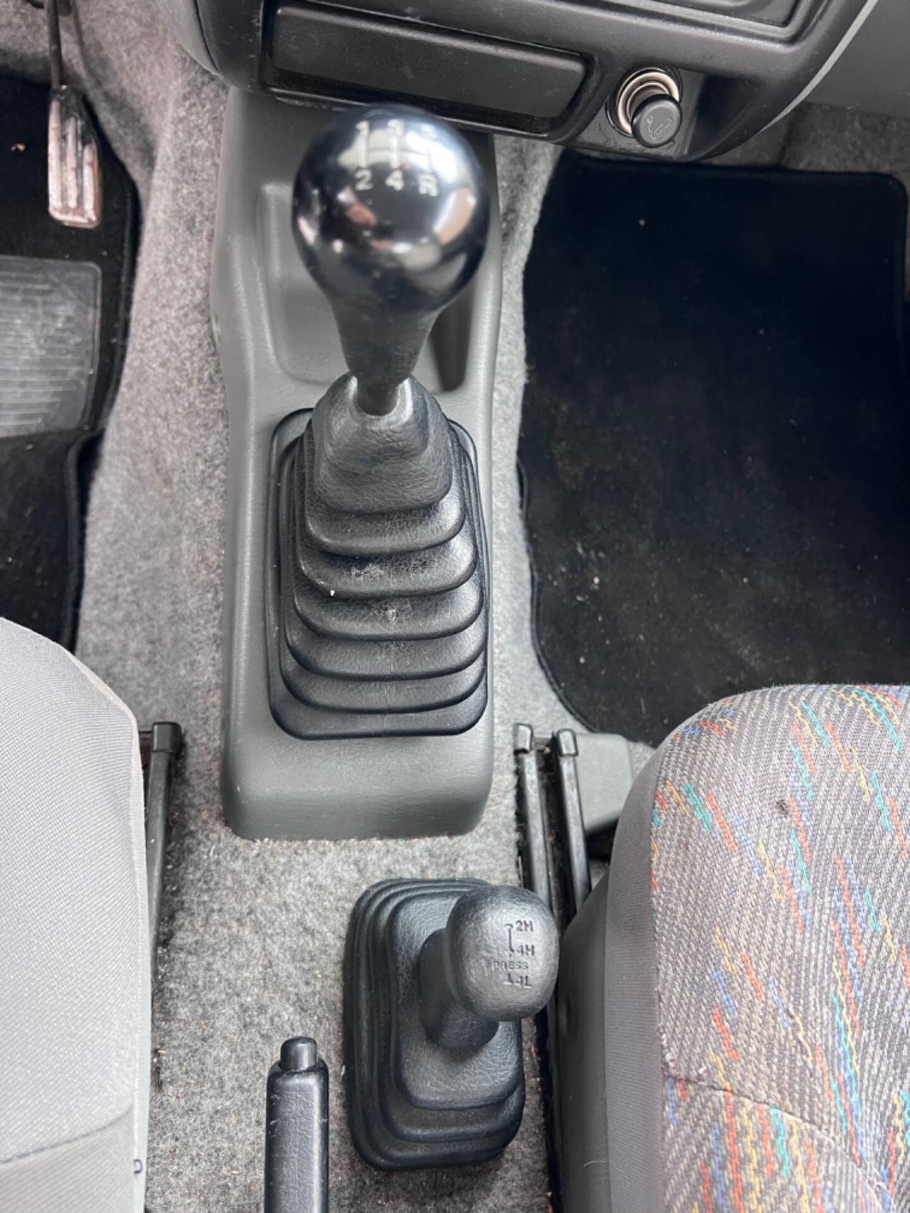 Suzuki Jimny 1.3 4WD - GPL Auto d’epoca Carrello
