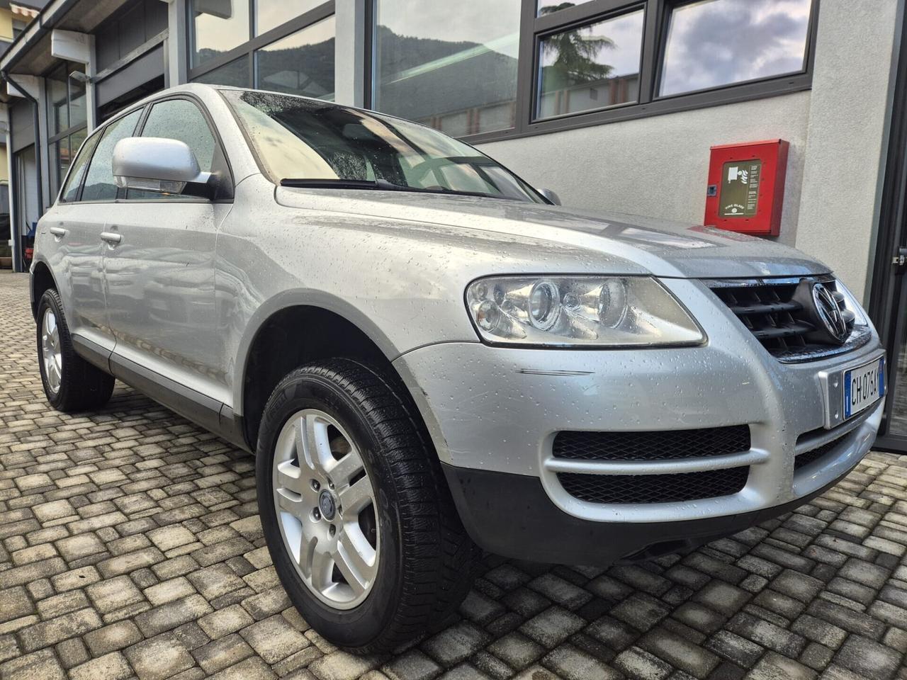 Volkswagen Touareg 3.2 V6 GPL - 4X4 -CAMBIO AUTOMATICO