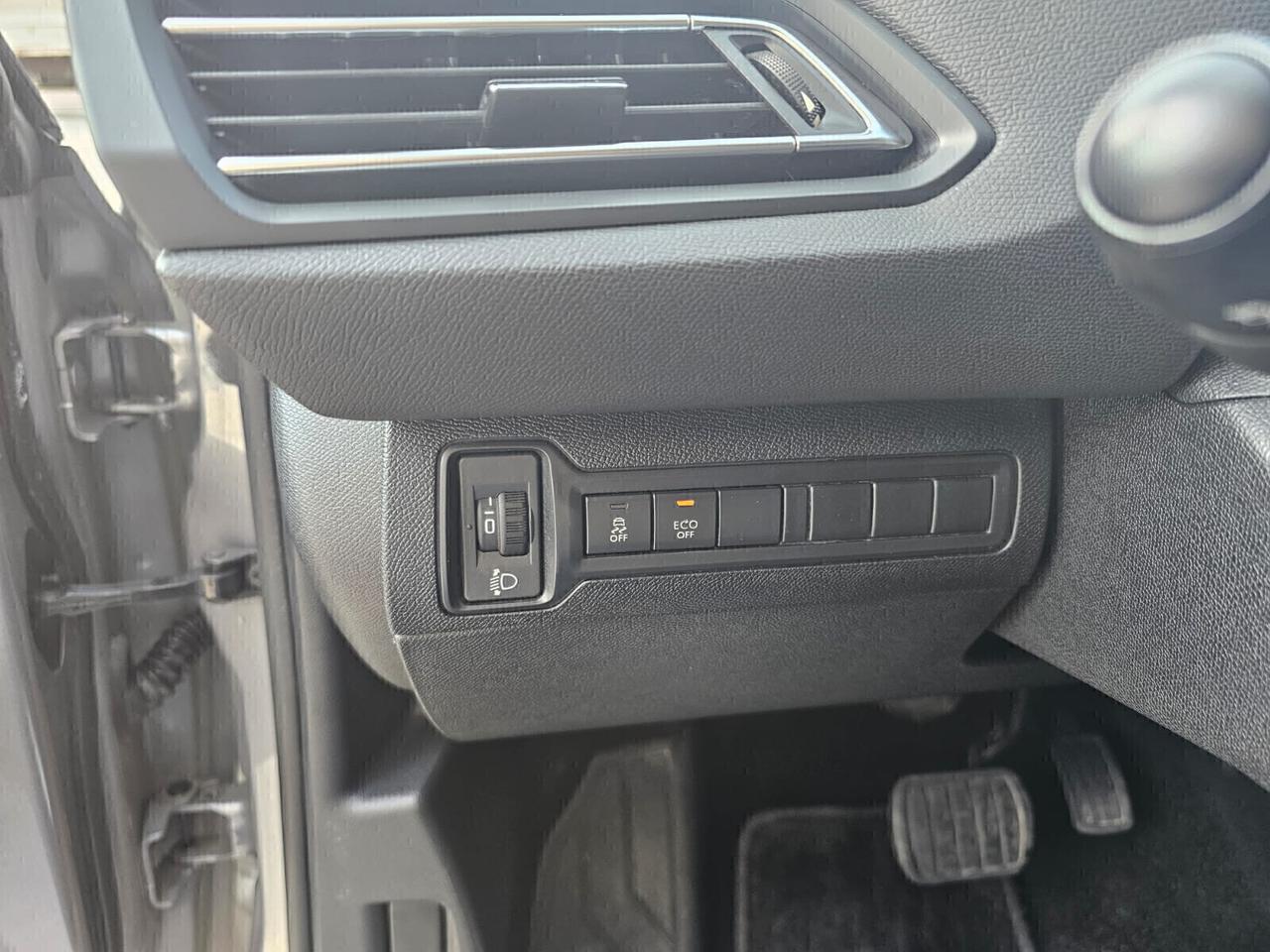 Peugeot 308 BlueHDi 120 EAT6 SW Business