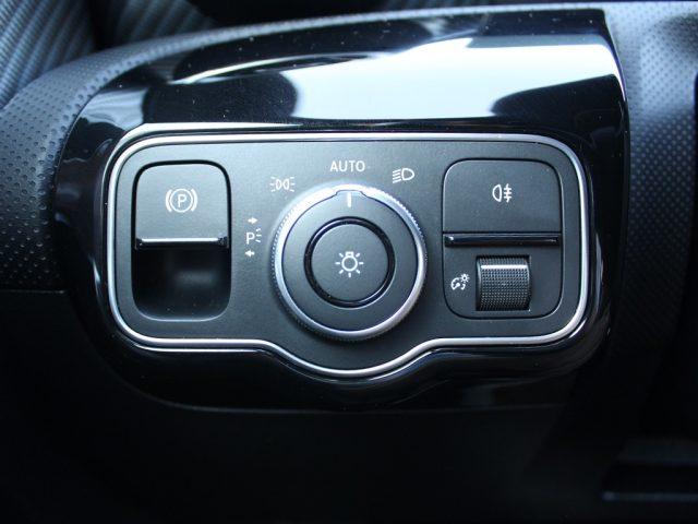 MERCEDES-BENZ A 180 d Automatic Progressive Advanced