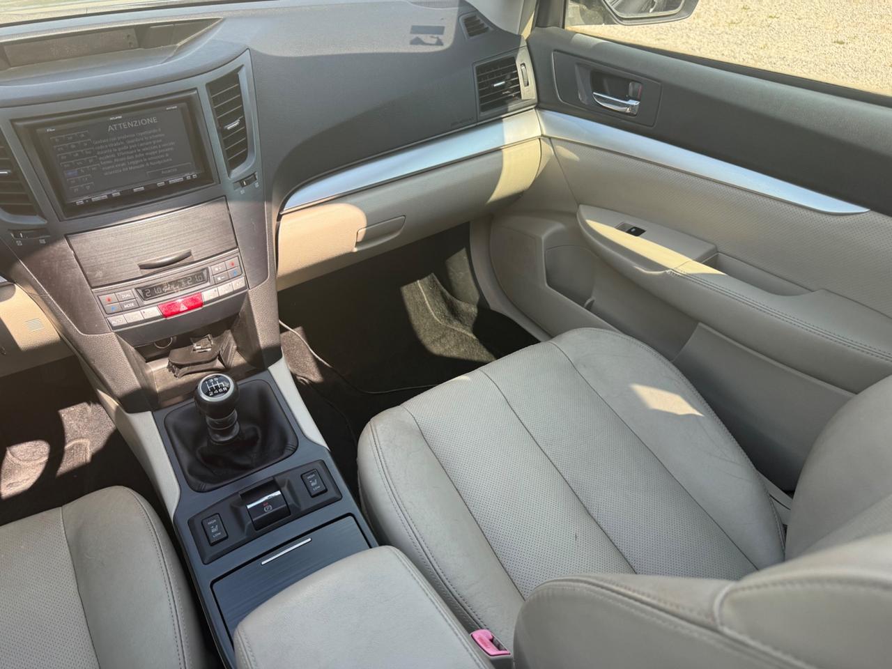 Subaru OUTBACK 2.0D Trend Leather