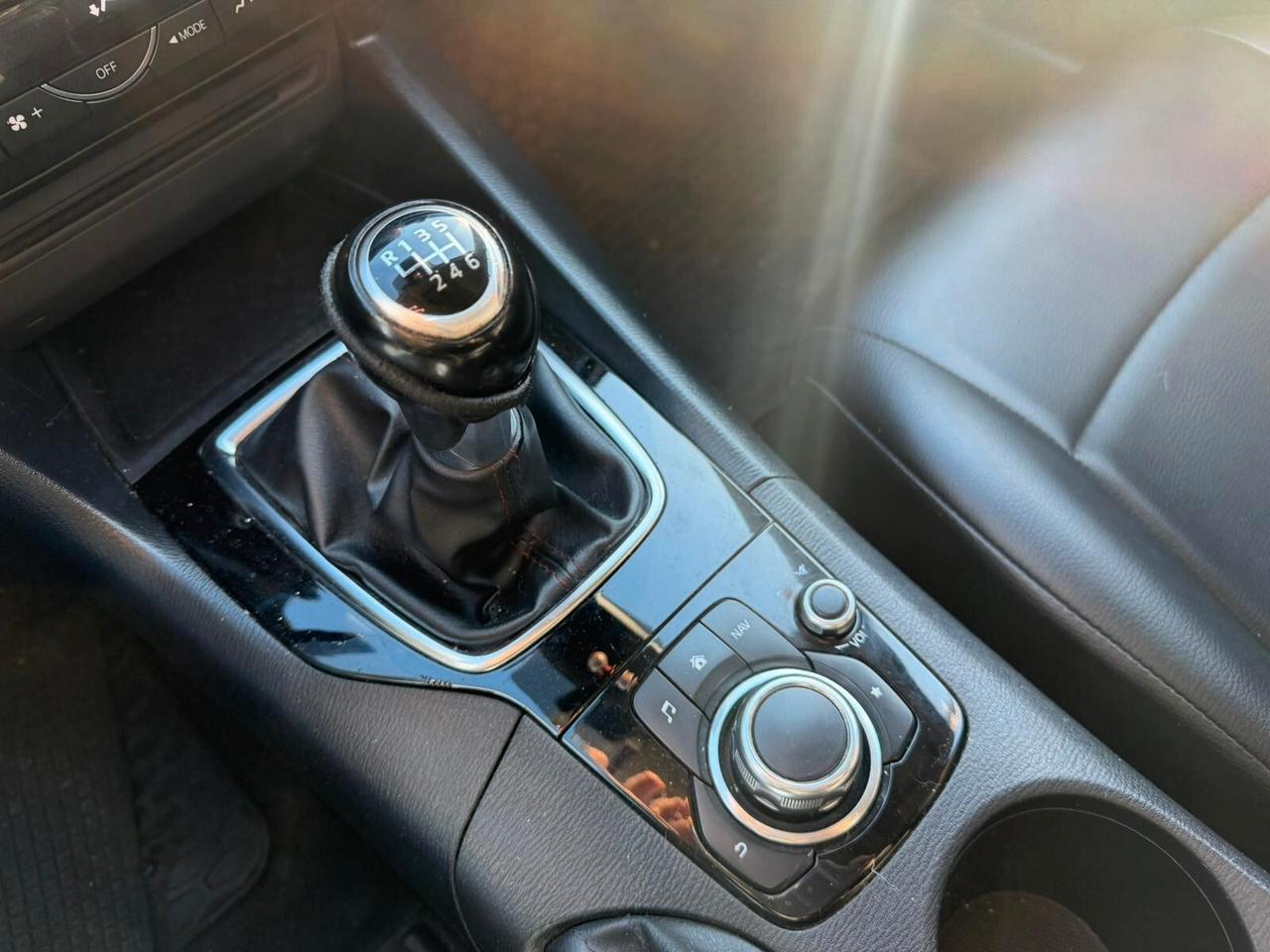 Mazda 3 Mazda3 1.5 Skyactiv-D Evolve