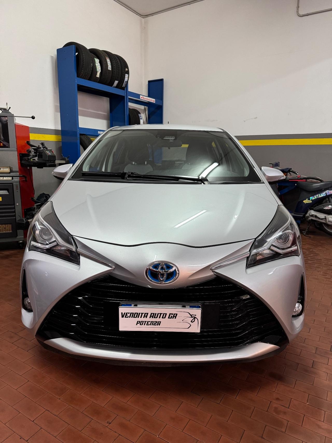 Toyota Yaris 1.5 Hybrid 5 porte Active