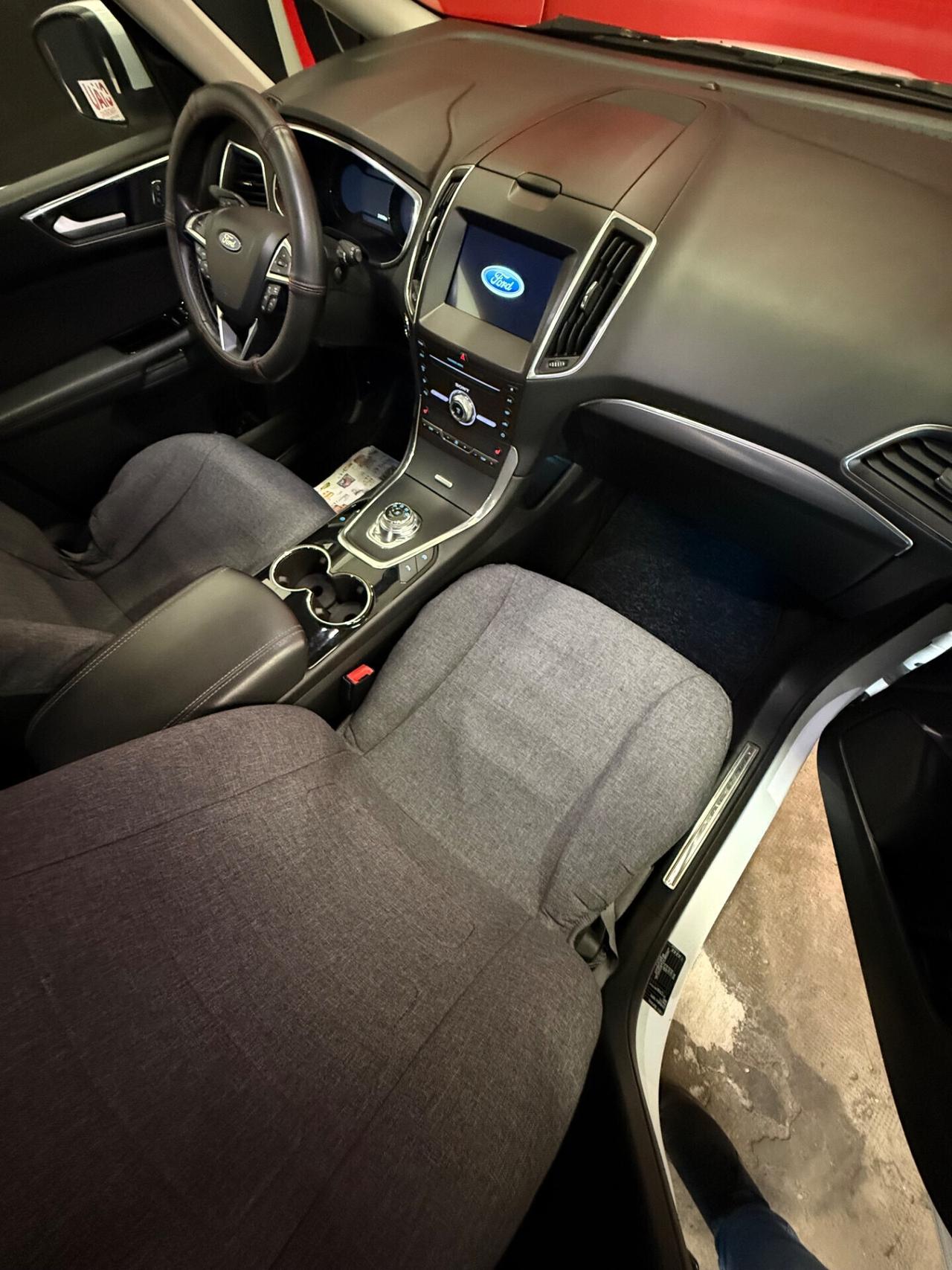 Ford Galaxy 7posti con gancio traino