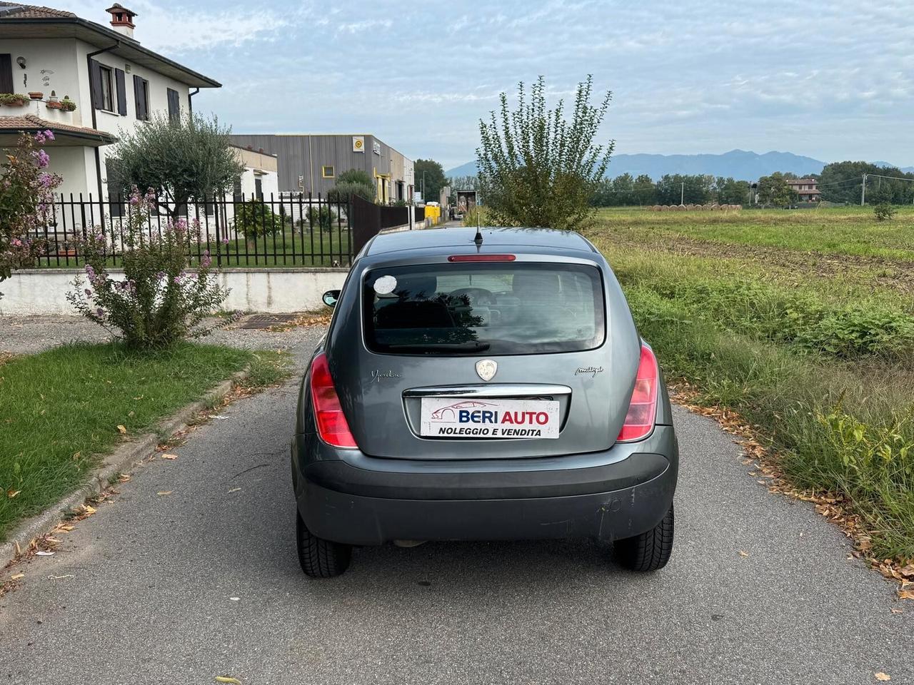 Lancia Ypsilon adatta a neopatentati