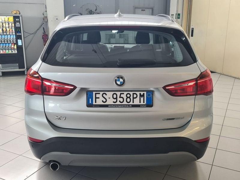 BMW X1 sDrive16d NAVI!PDC!LED!