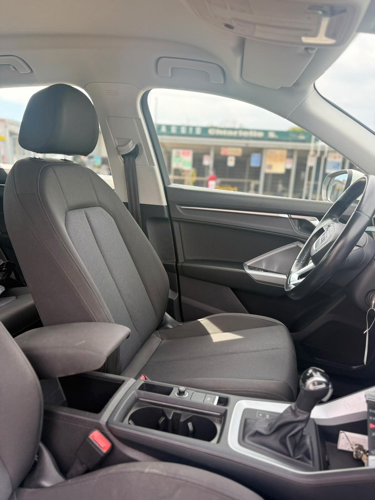 Audi Q3 40 TDI quattro S tronic matrix iva deducibile
