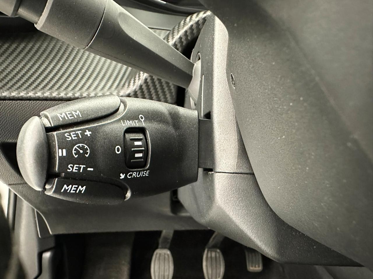 Peugeot 208 75CV-NEOPATENTANTI-KM CERTIFICATI