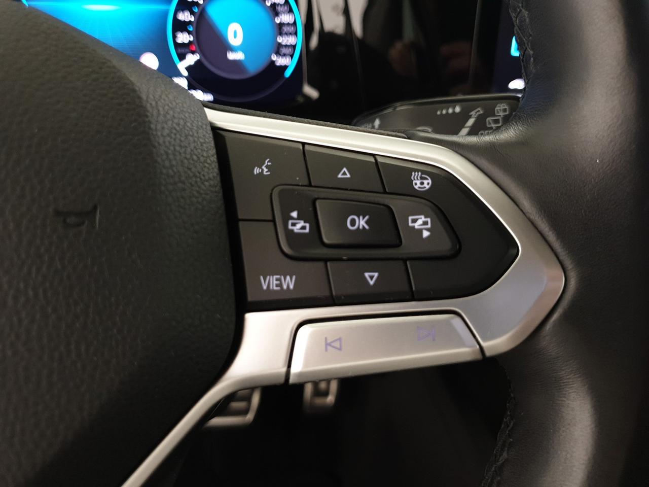 Volkswagen Golf 2.0 tdi 1st edition style 150cv dsg