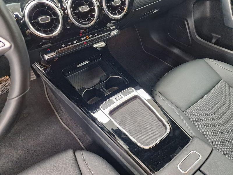 Mercedes-Benz Classe A A 180 Automatic Progressive Adv Plus IVA ESPOSTA