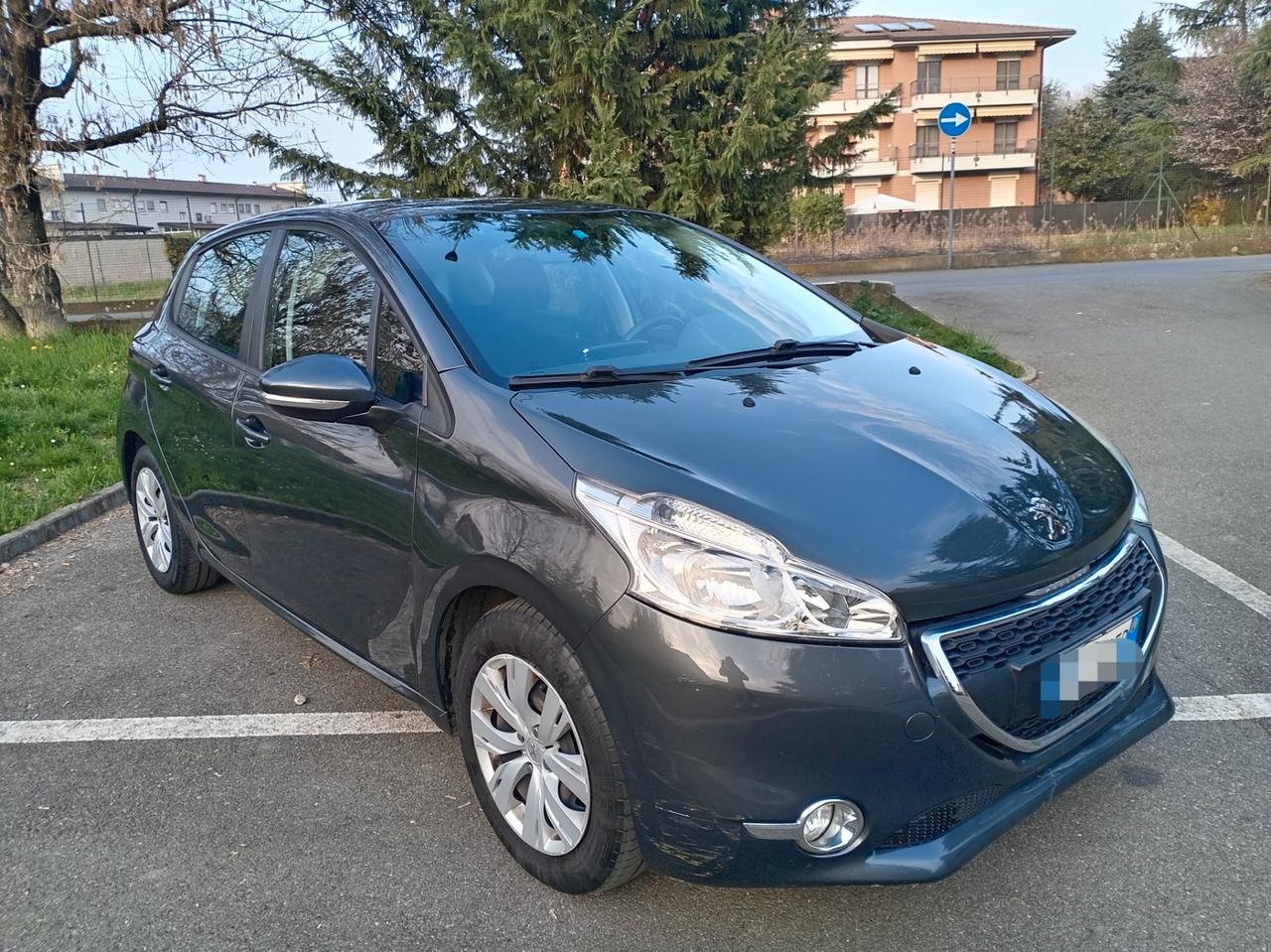 Peugeot 208 1.4 HDi 68 CV 5 porte Active