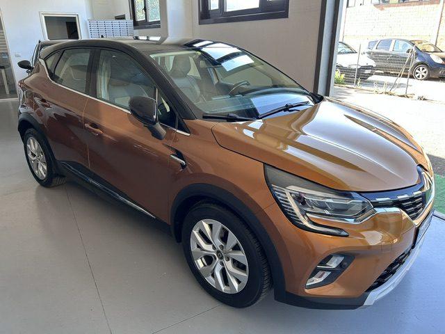 RENAULT Captur Blue dCi 95 CV Intens