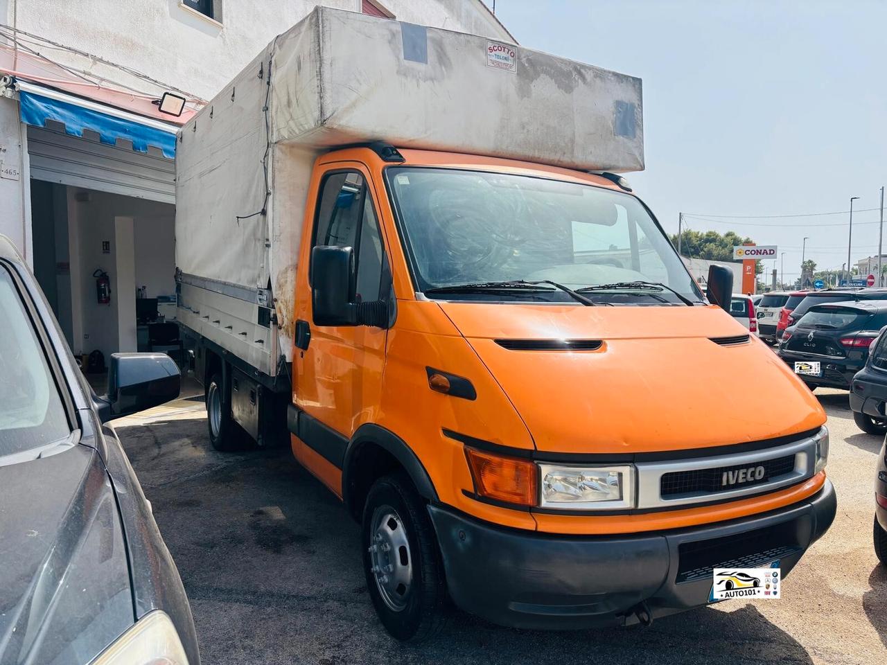IVECO DAILY (CABINATO)