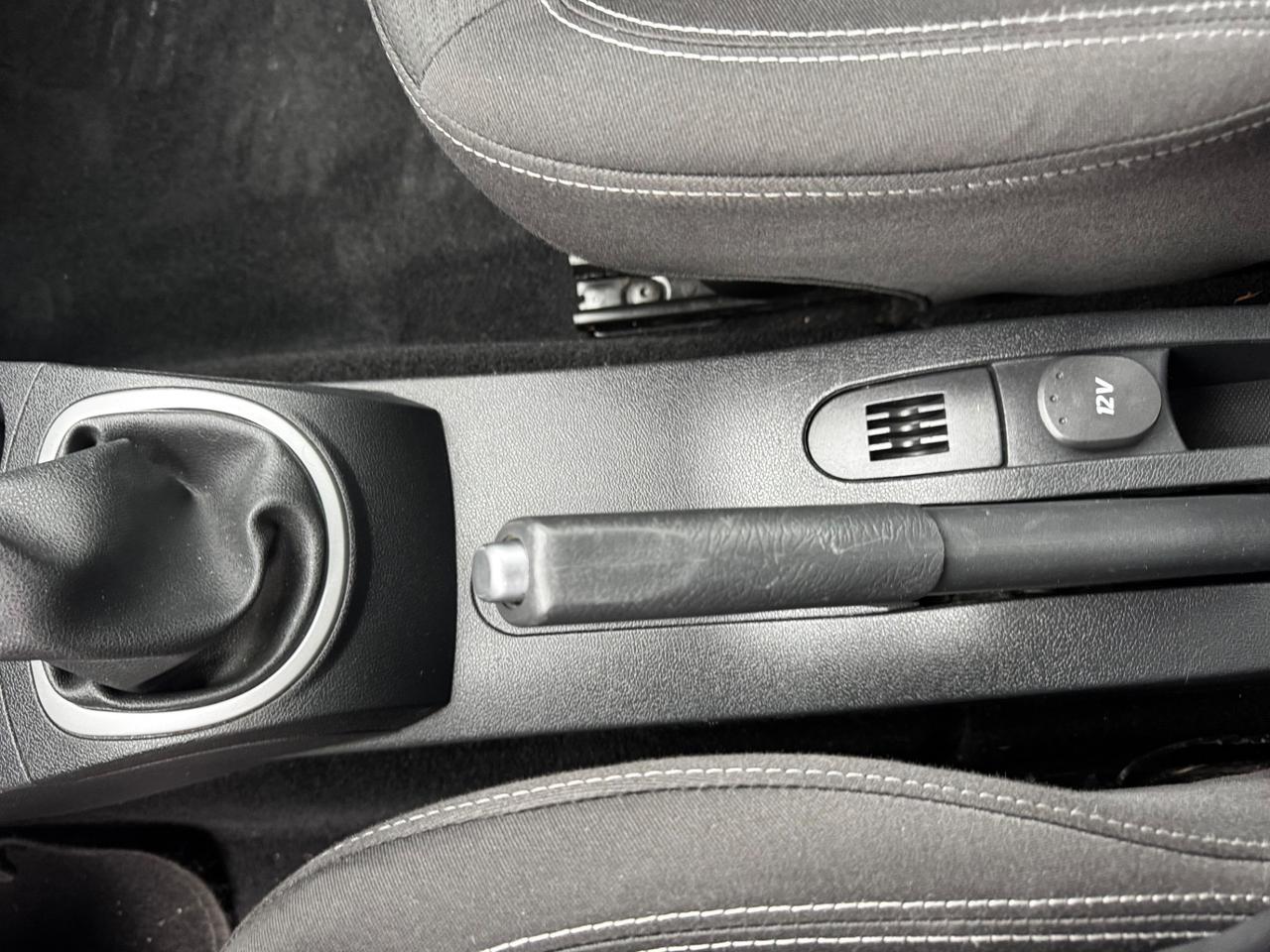 Renault Clio 1.5 dCi 85CV 5 porte con GANCIO TRAINO