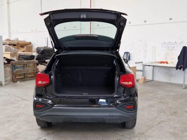 AUDI Q2 35 TFSI Business