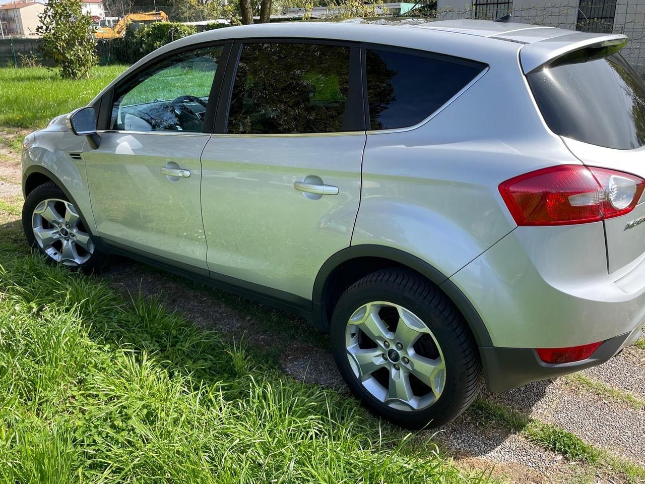 Ford Kuga 2.0 TDCi 136 CV 4WD Titanium DPF