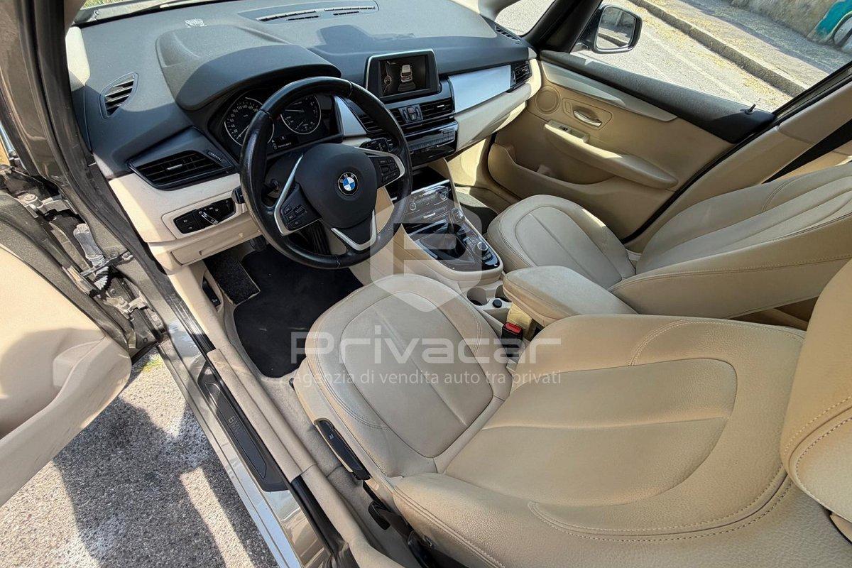 BMW 218i Active Tourer Advantage