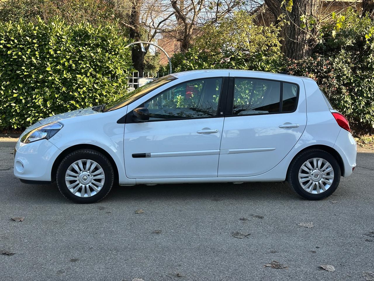 Renault Clio 1.2 16V 5 porte GPL Dynamique Neopatentati