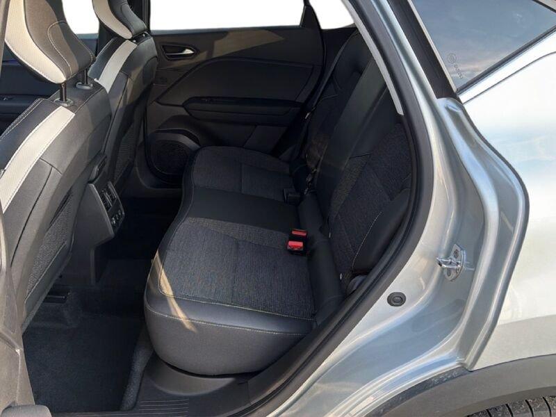 Renault Captur E-Tech hybrid 1.6 E-TECH HEV 105 TECHNO FAST TRACK AT