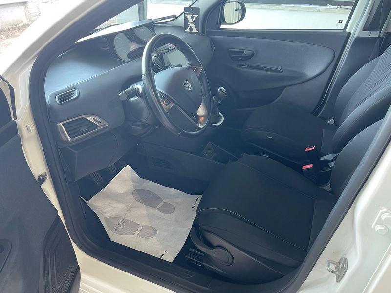 Lancia Ypsilon 1.0 FireFly 70cv S&S Hybrid GOLD PLUS