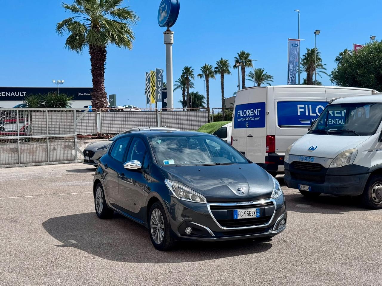 Peugeot 208 PureTech 82 5 porte Allure