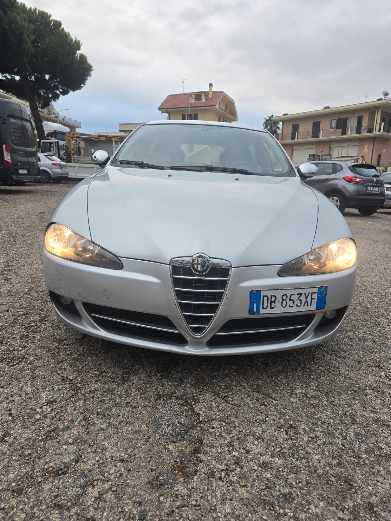 Alfa Romeo 147 1.6 16V TS 5 porte Distinctive GPL