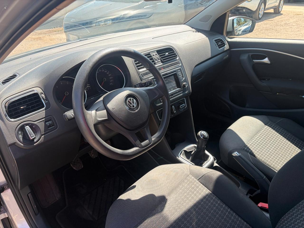 VOLKSWAGEN POLO 1.0 75CV ANNO 2015 155.000 KM