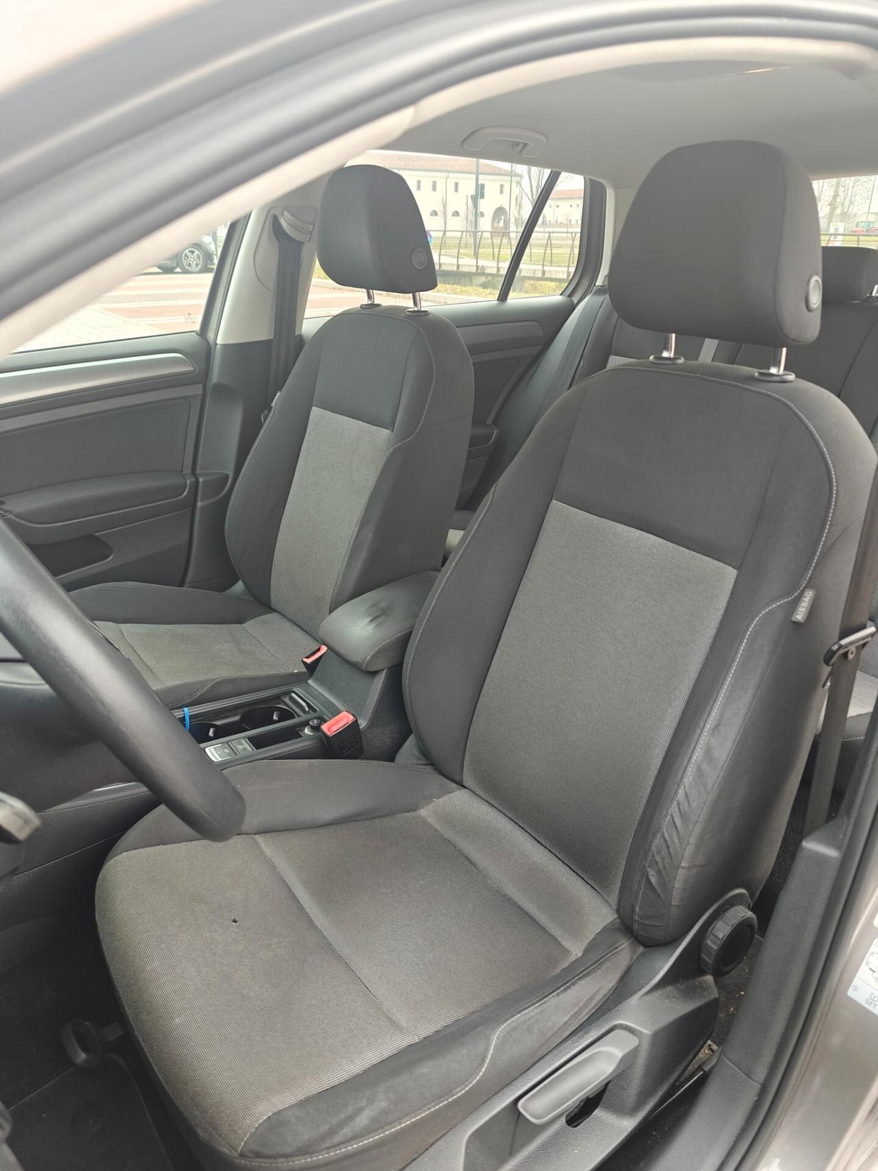 Volkswagen Golf 1.6 TDI - Neopatentati