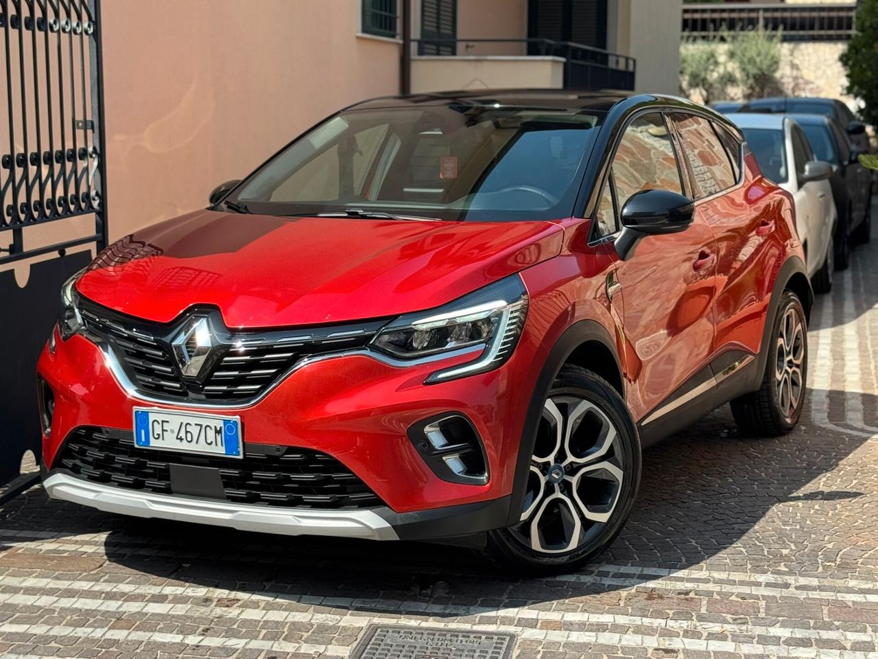 Renault Captur Plug-in Hybrid E-Tech 160 CV Intens