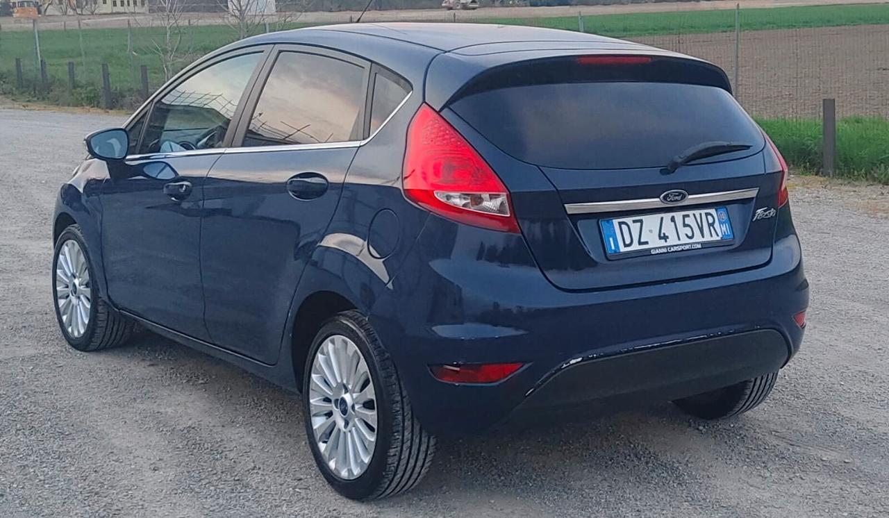 Ford Fiesta 1.4 5 porte Bz.- GPL Titanium
