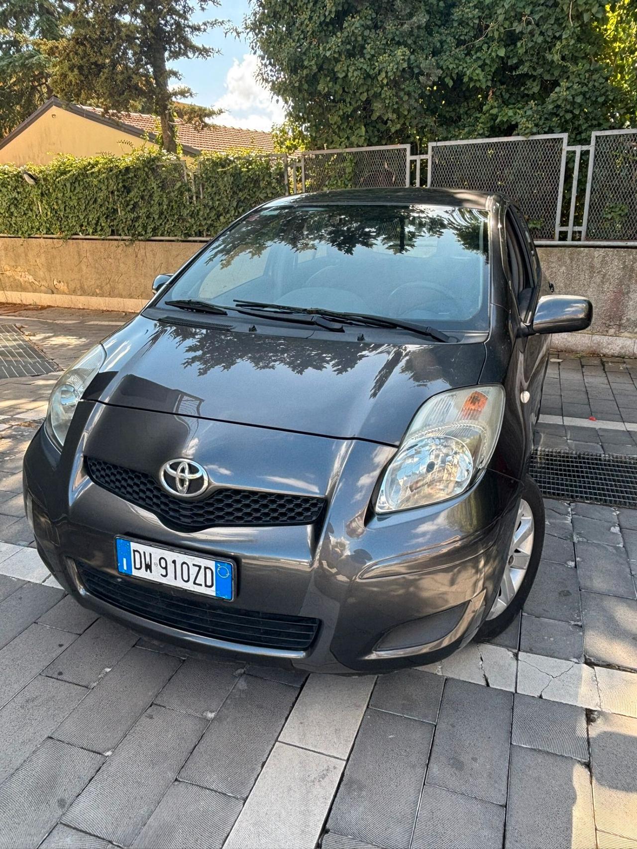 Toyota Yaris 1.4 D-4D DPF 5 porte Sol