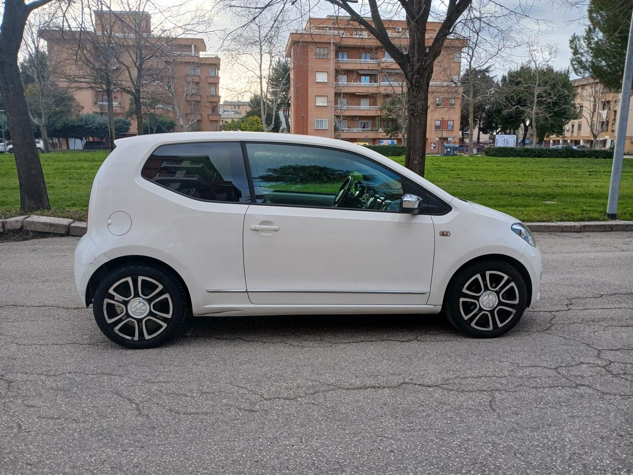 Volkswagen up! 1.0 75 CV 3p. high ASG