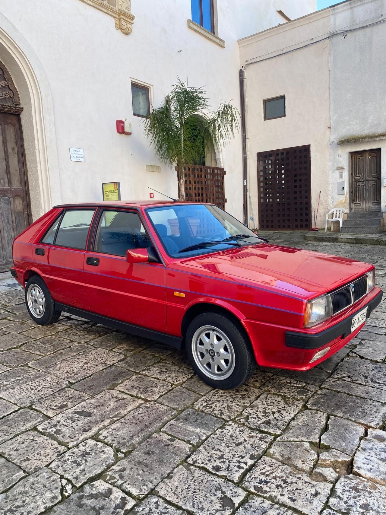 Lancia Delta 1.3 LX