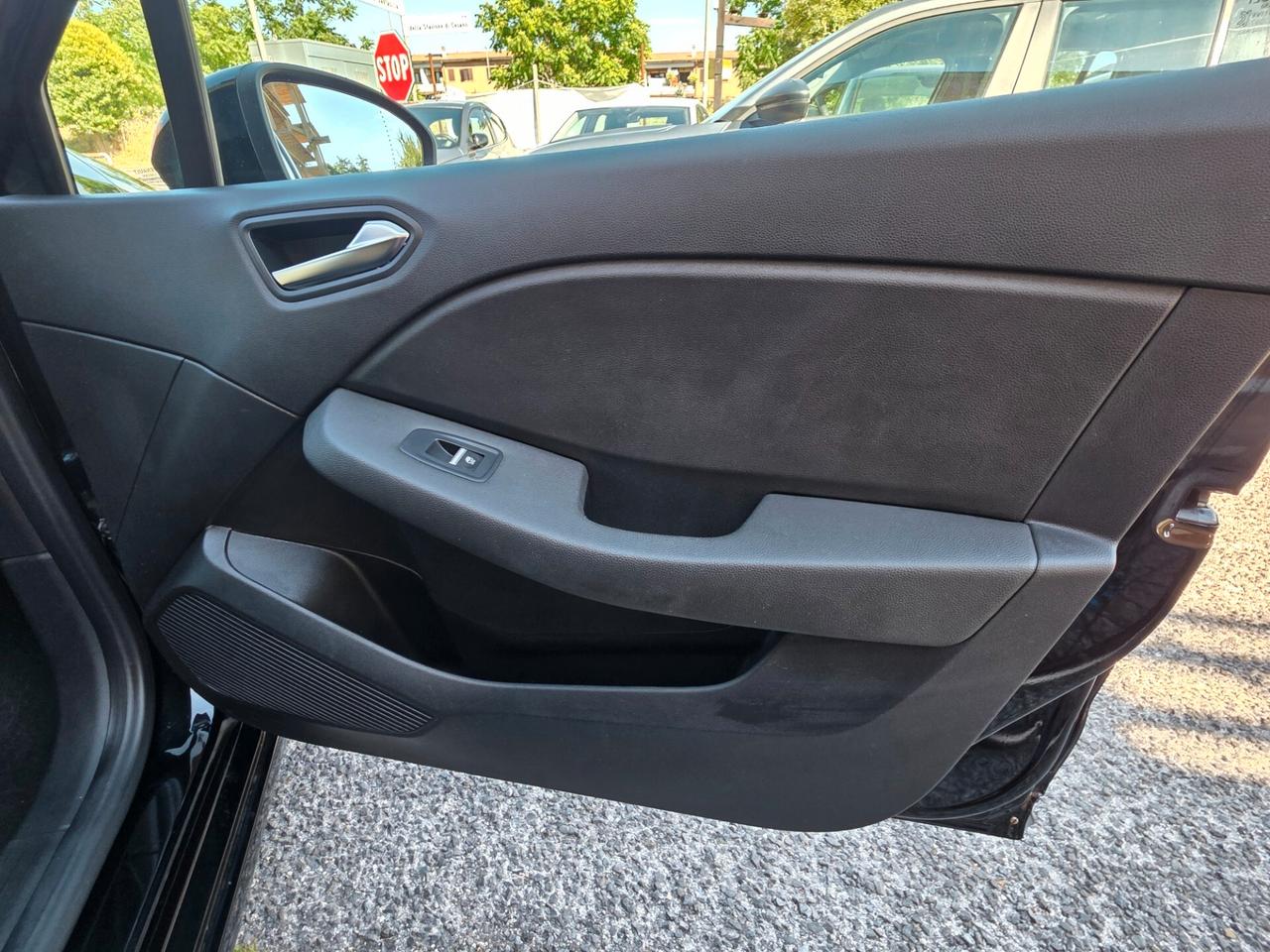 Renault Clio Full Hybrid E-Tech 140 CV 5 porte Zen