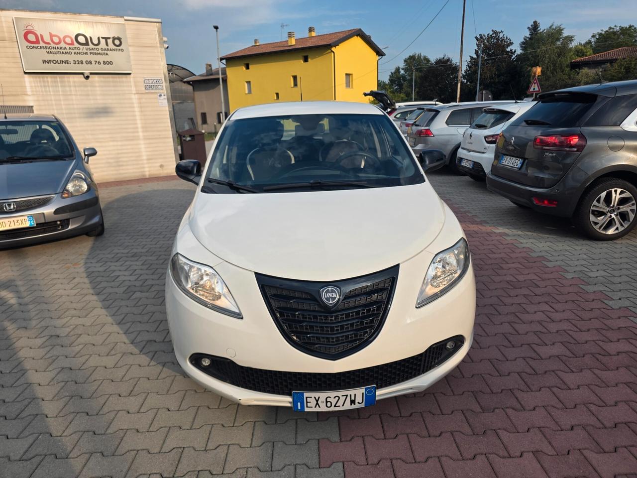Lancia Ypsilon 1.2 69cv perfetta e garantita 12 mesi
