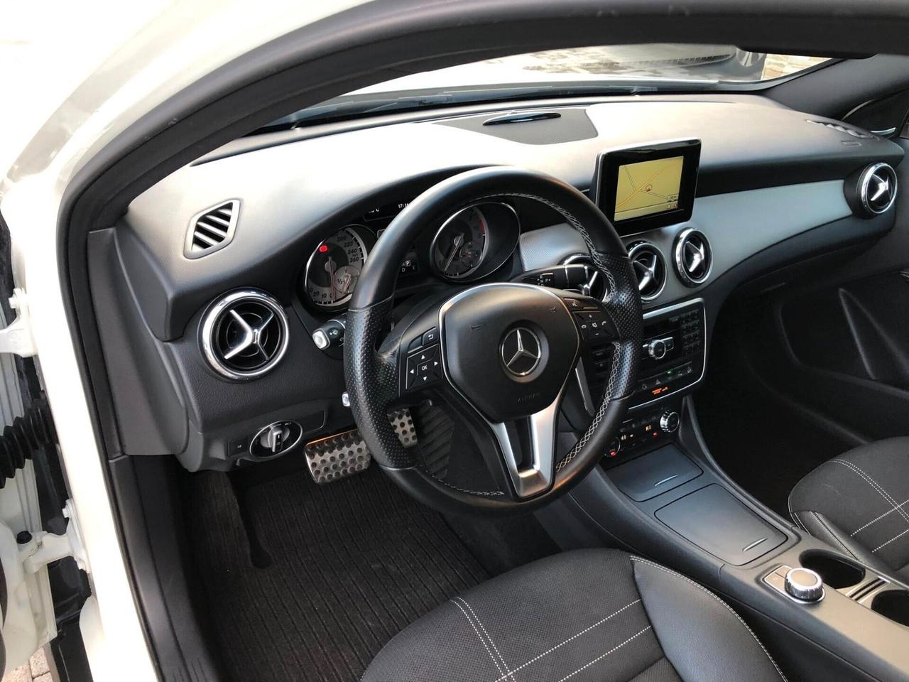 Mercedes-benz GLA 200 CDI A 4Matic Premium 2014
