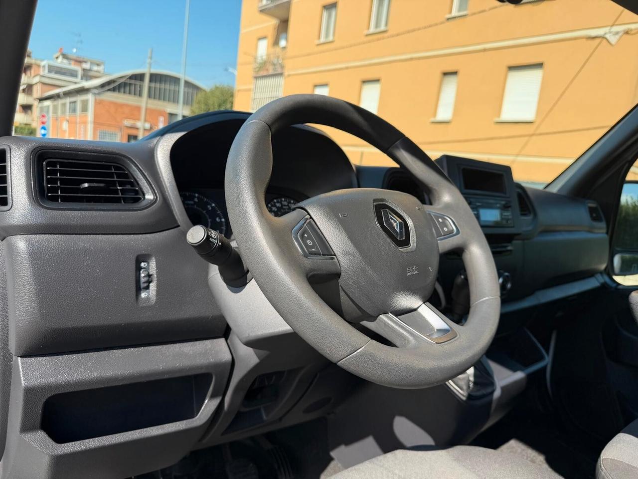 Renault Master T35 2.3 dCi/135 - 12 MESI DI GARANZIA -