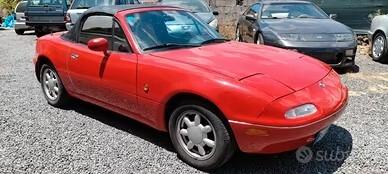 Mazda MX-5 1.6i 16V cat