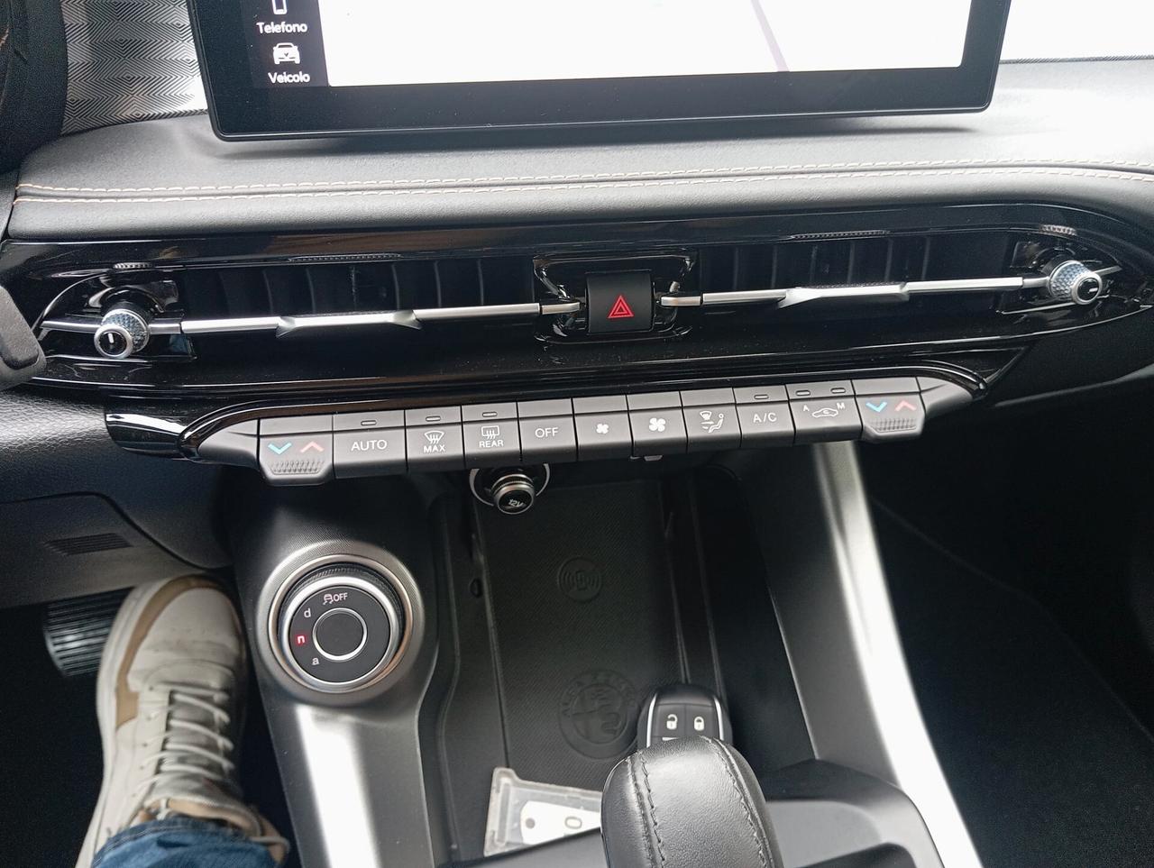 Alfa Romeo Tonale 1.5 160 CV MHEV TCT7 Tributo Italiano