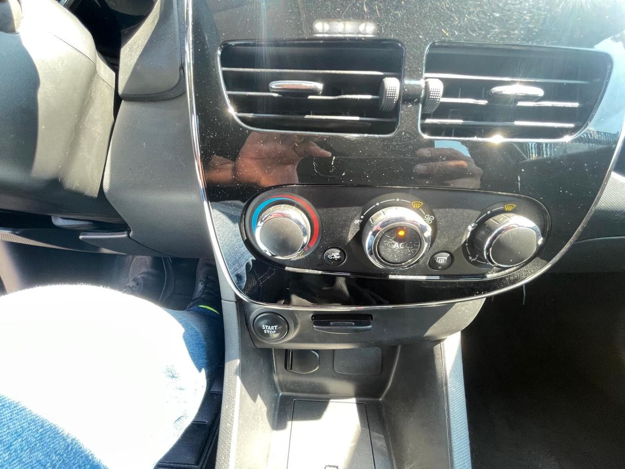 Renault Clio 1.5 dCi 8V 75CV 5 porte Wave