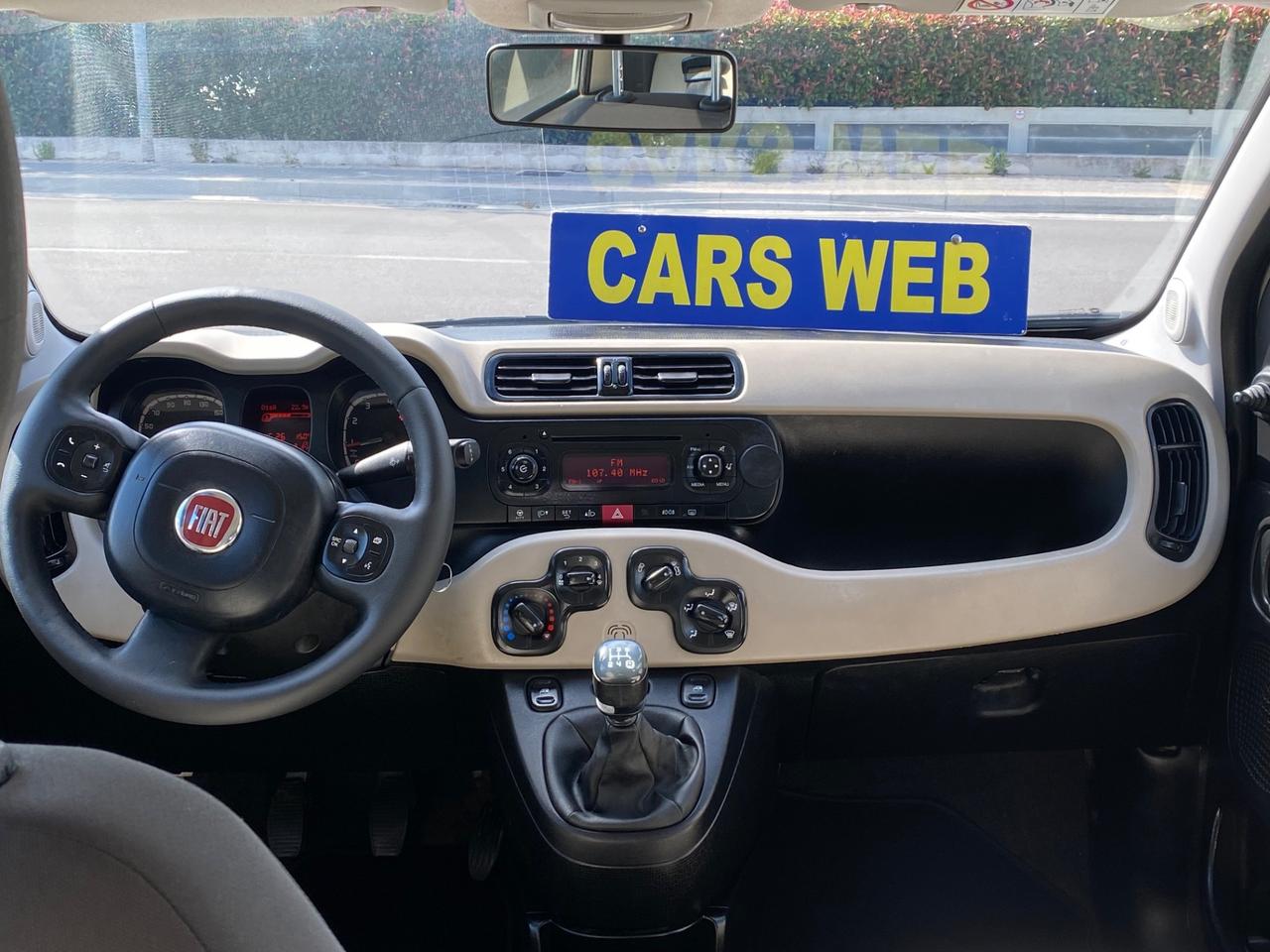 Fiat Panda 1.2 Lounge tagliandata e distribuzione eseguita nord Italia