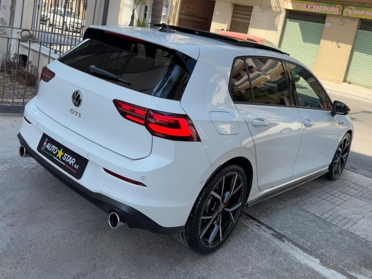 Volkswagen Golf 8 GTI 2.0 TSI 245CV