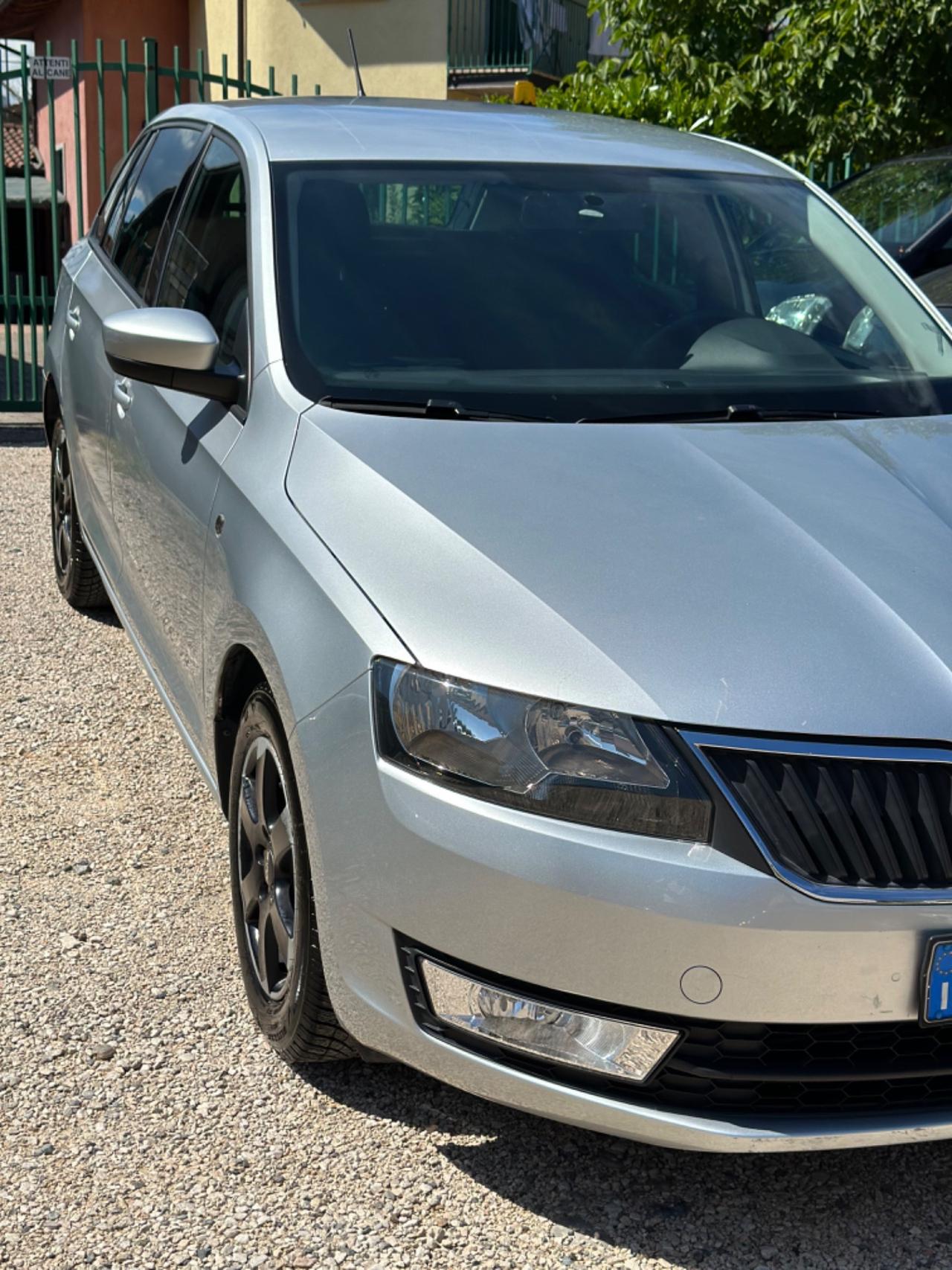 Skoda RAPID 1.6 TDI CR 105 CV STYLE KMCERT UNICOPR