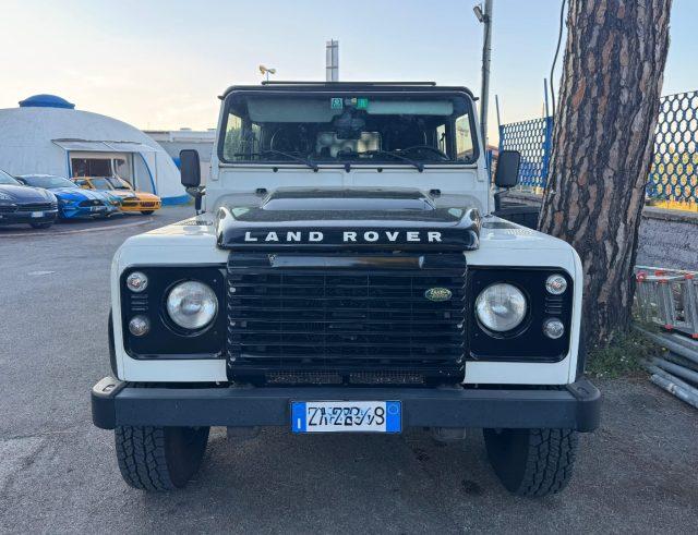 LAND ROVER Defender 110 2.4 TD4 Station Wagon SE