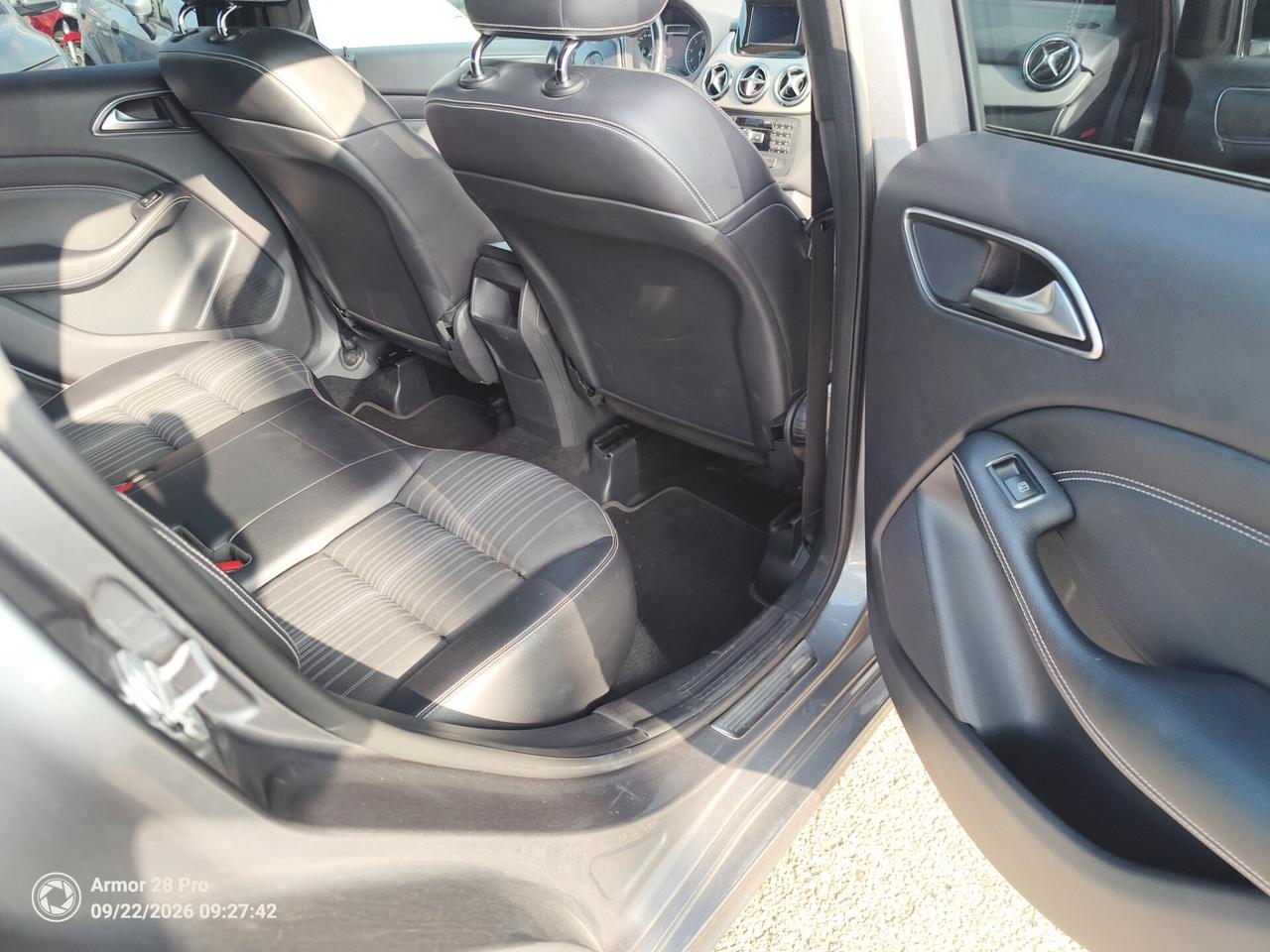 Mercedes-benz B 180 BlueEFFICIENCY Premium